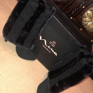 Fur boots